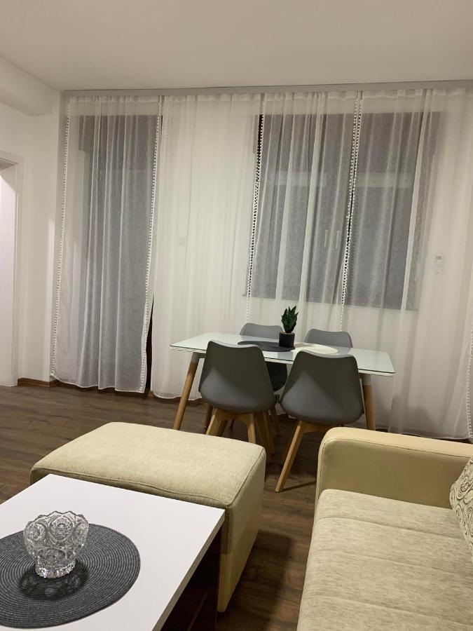 Mar Lux Daire Kumanova Dış mekan fotoğraf